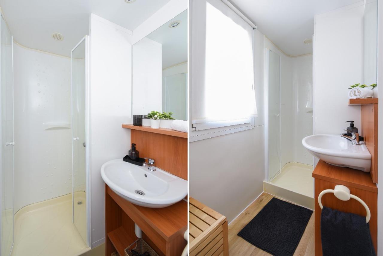 Mia Mobile Home With Jacuzzi Zdrelac Bagian luar foto