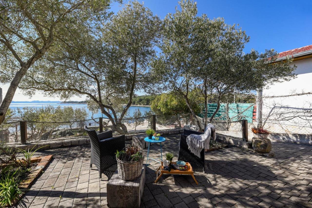 Mia Mobile Home With Jacuzzi Zdrelac Bagian luar foto