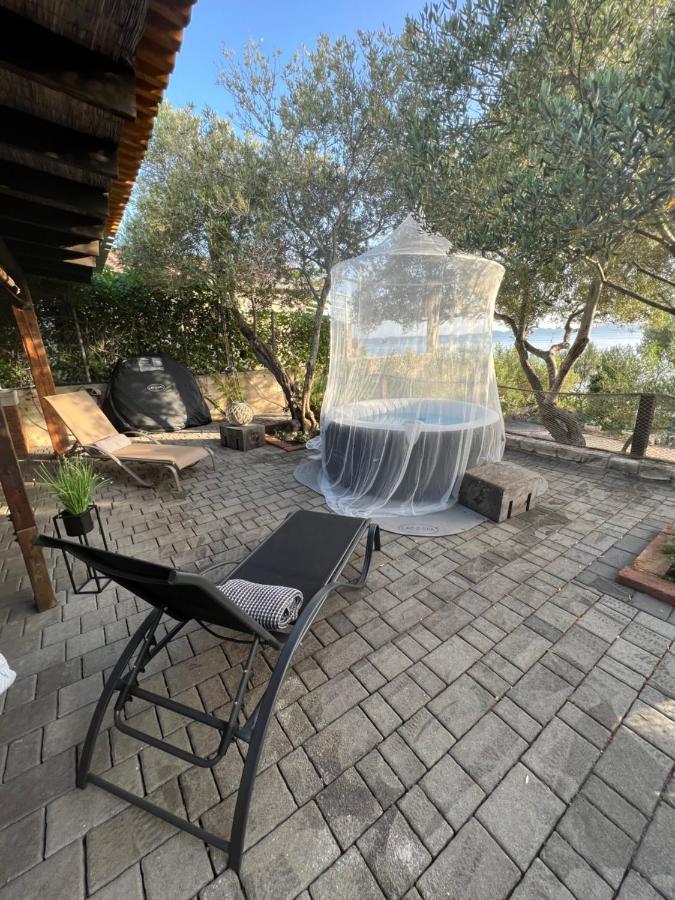 Mia Mobile Home With Jacuzzi Zdrelac Bagian luar foto
